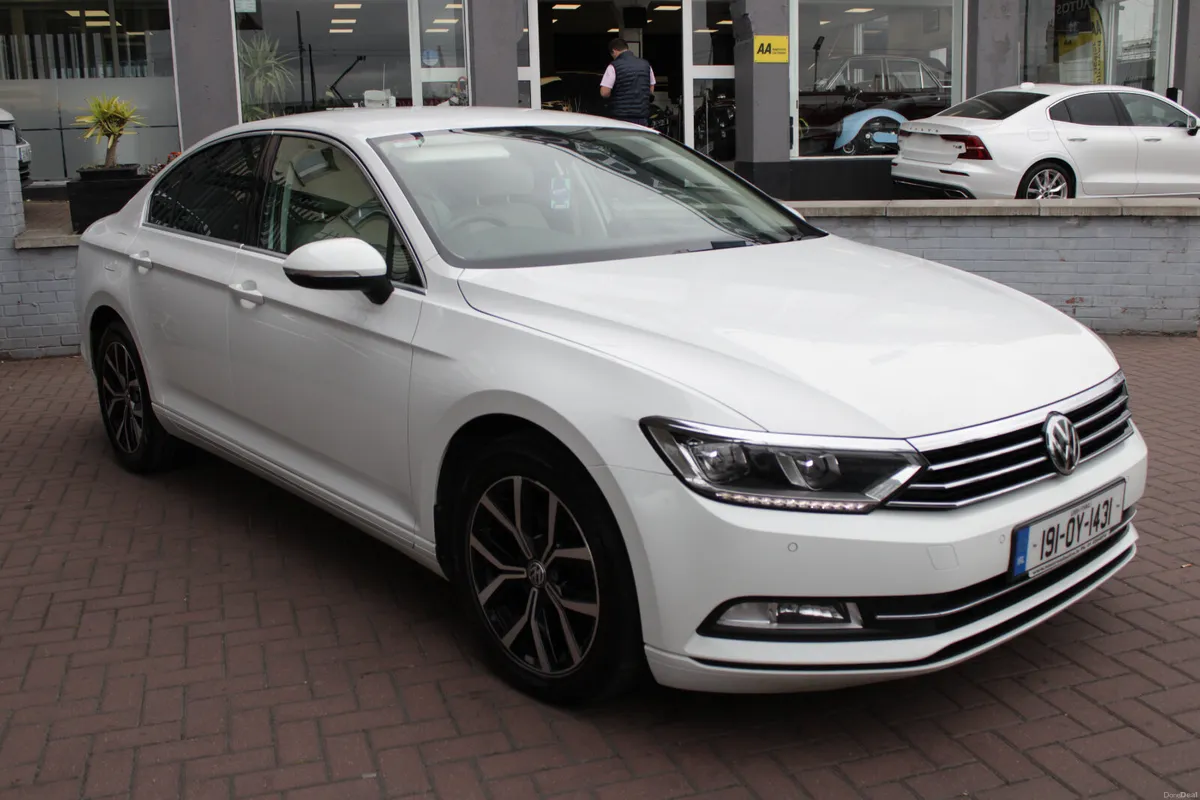 2019 VOLKSWAGEN PASSAT 2.0 TDI 150HP COMFORTLINE - Image 2