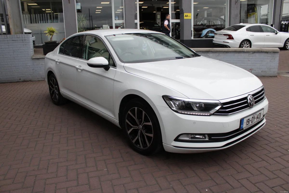 2019 VOLKSWAGEN PASSAT 2.0 TDI 150HP COMFORTLINE - Image 1
