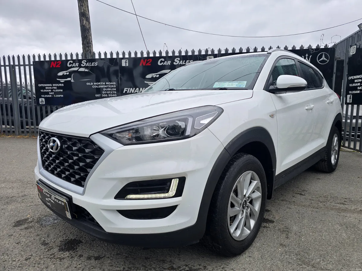 181 Hyundai Tucson 1.6 Petrol, LOW MILES, NEW NCT - Image 3