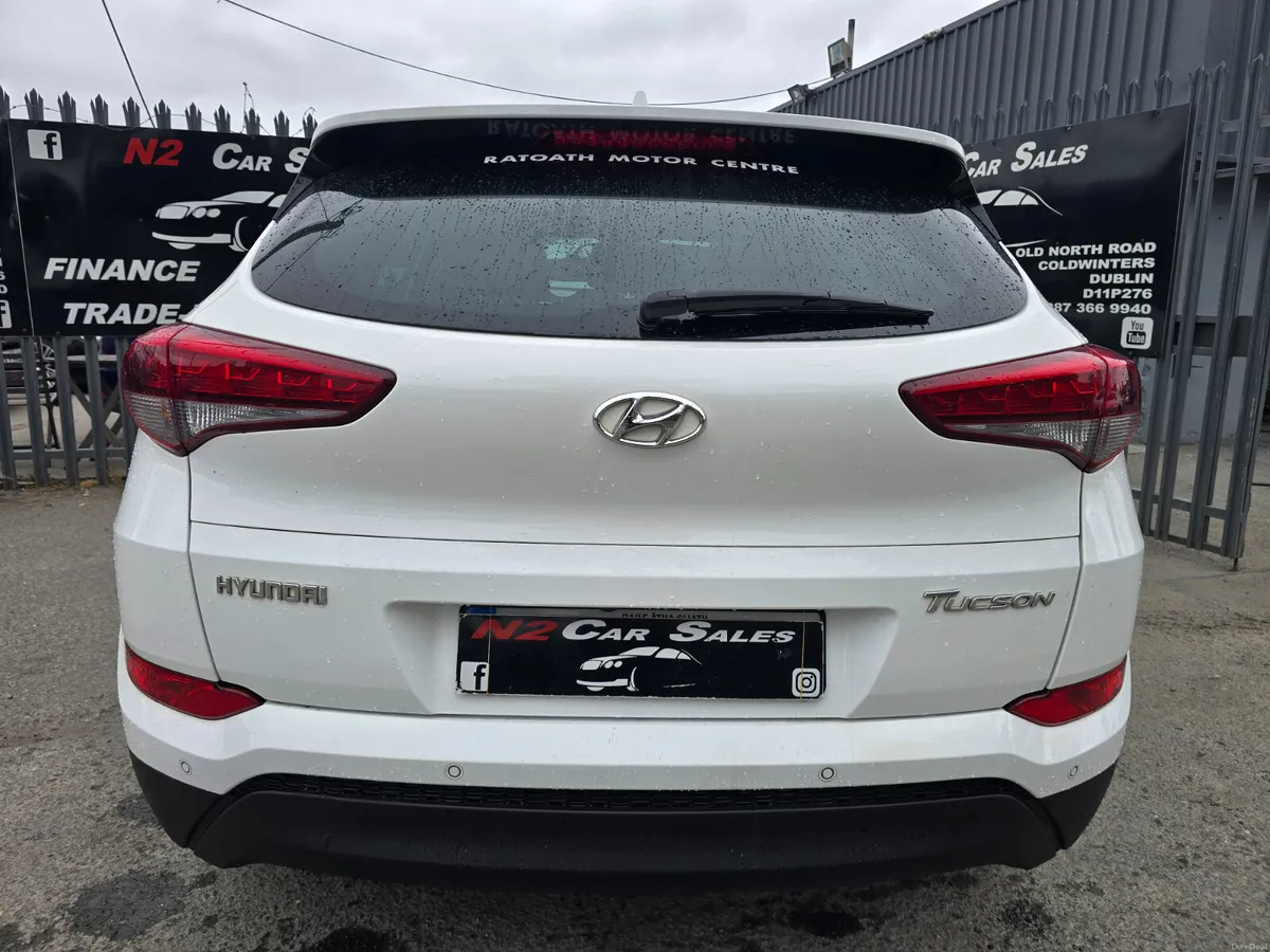 181 Hyundai Tucson 1.6 Petrol, LOW MILES, NEW NCT - Image 5