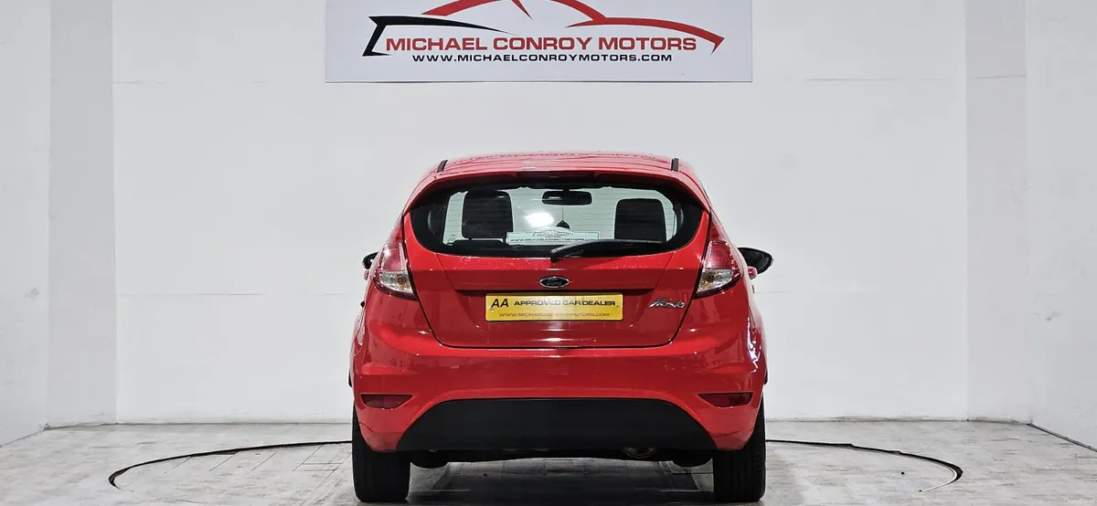 Ford Fiesta  ZETEC - Image 4