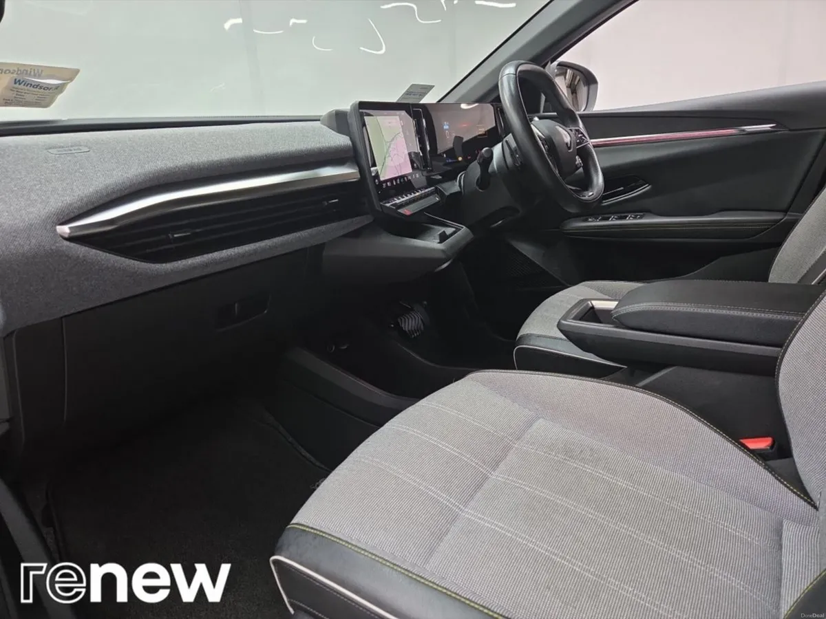 Renault Megane E-Tech EV40 130hp Techno - Image 5