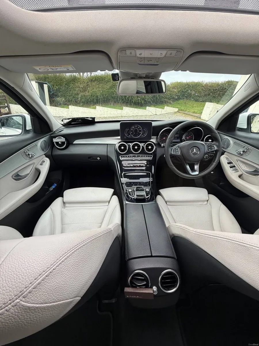Mercedes-Benz C-Class 2017 - Image 2