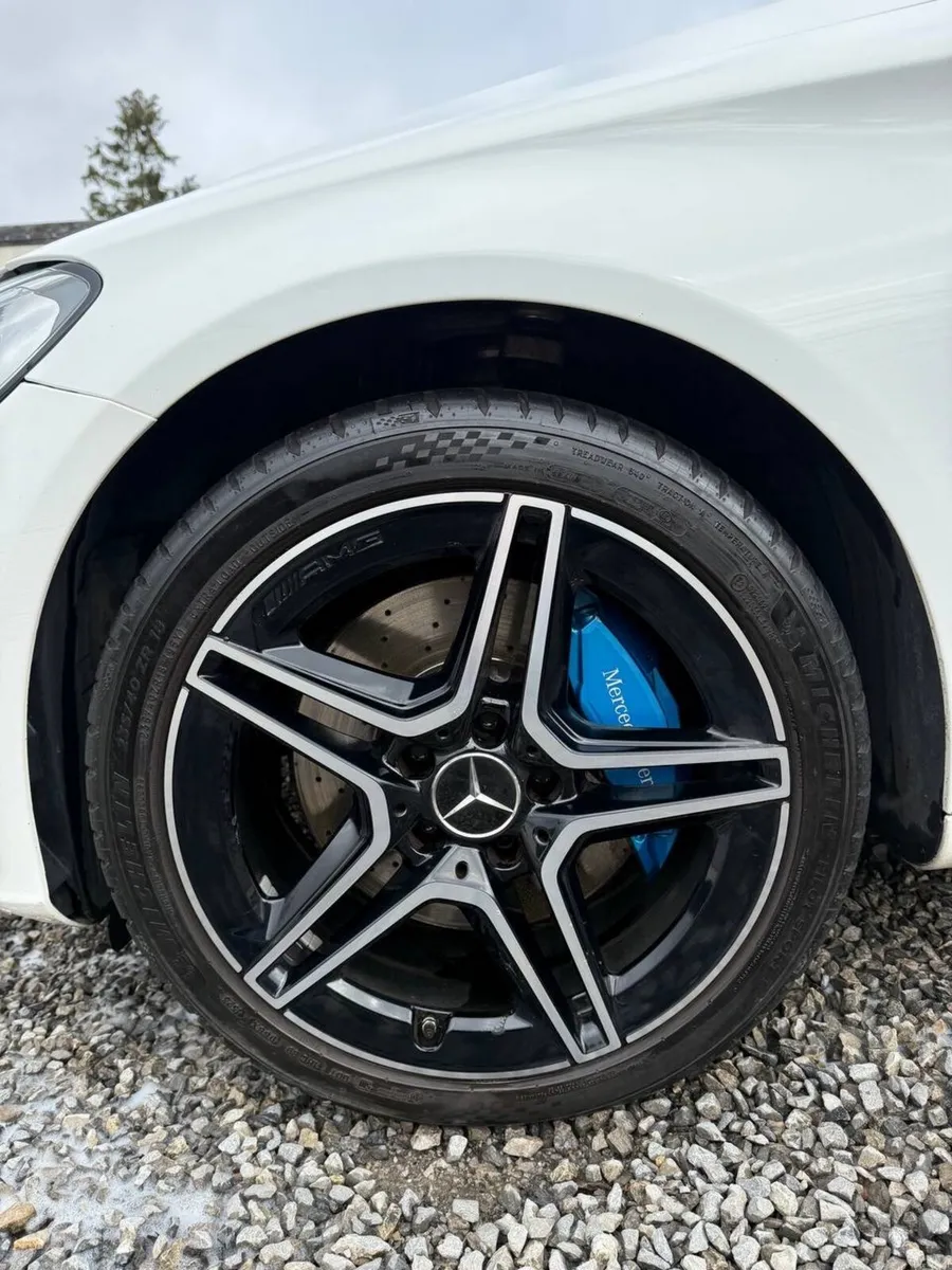Mercedes-Benz C-Class 2017 - Image 4