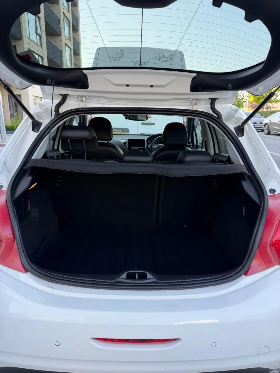 Peugeot 208 2013 - Image 3