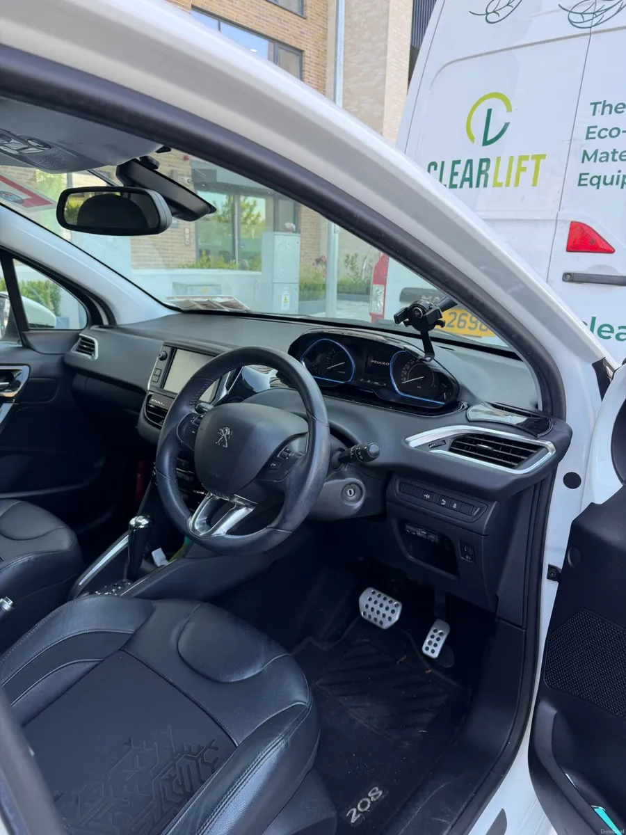 Peugeot 208 2013 - Image 4