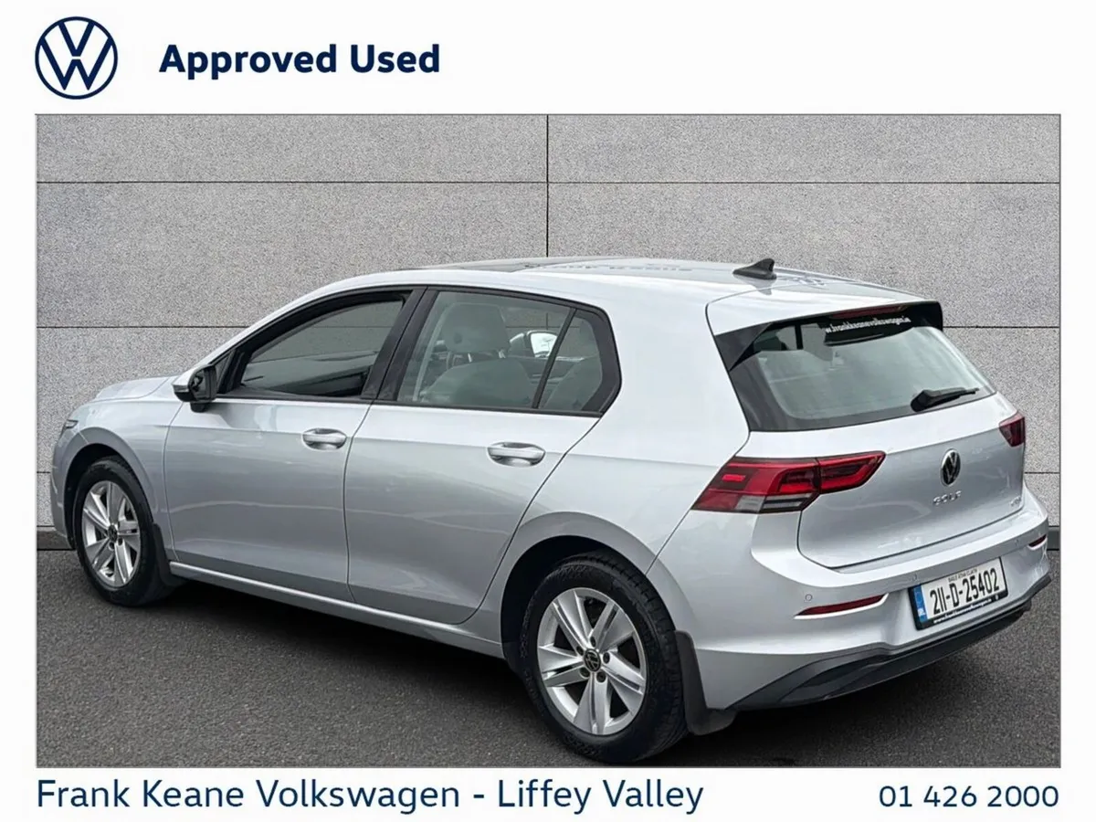 Volkswagen Golf LIFE AUTO 1.0 eTSI 110HP MHEV *SUN - Image 3