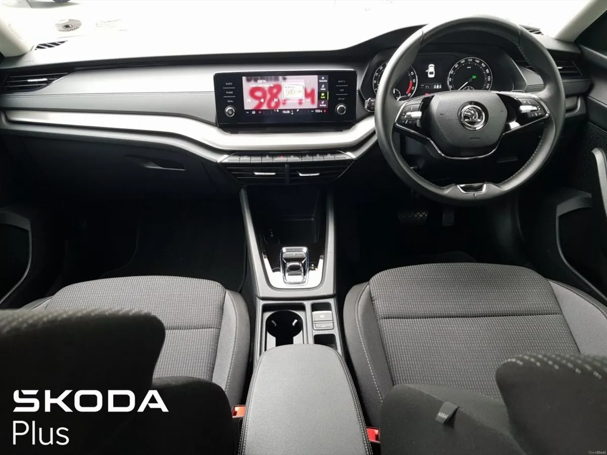 Skoda Octavia OCTAVIA AMBITION 2.0TDI 150HP DSG - Image 2