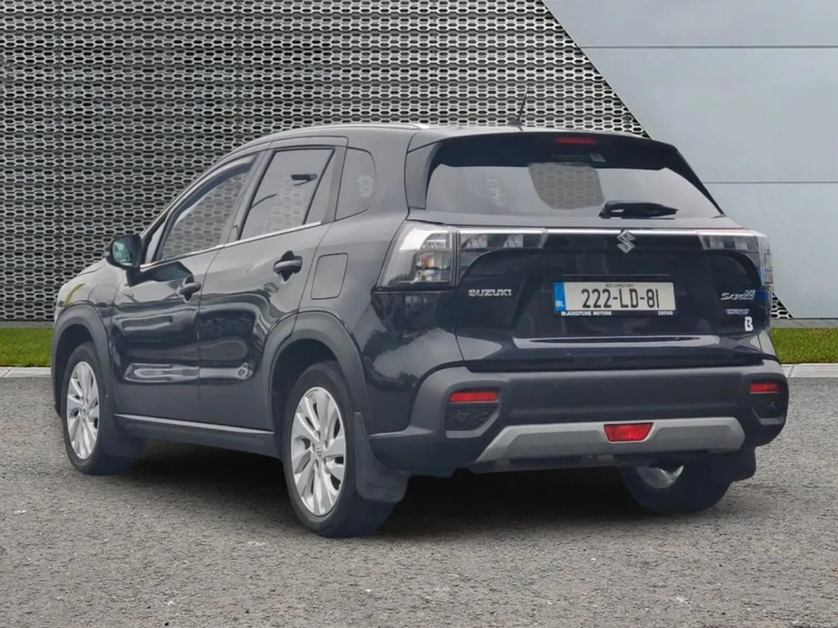 Suzuki SX4 S-Cross Hybrid SZ4 MT - Image 3