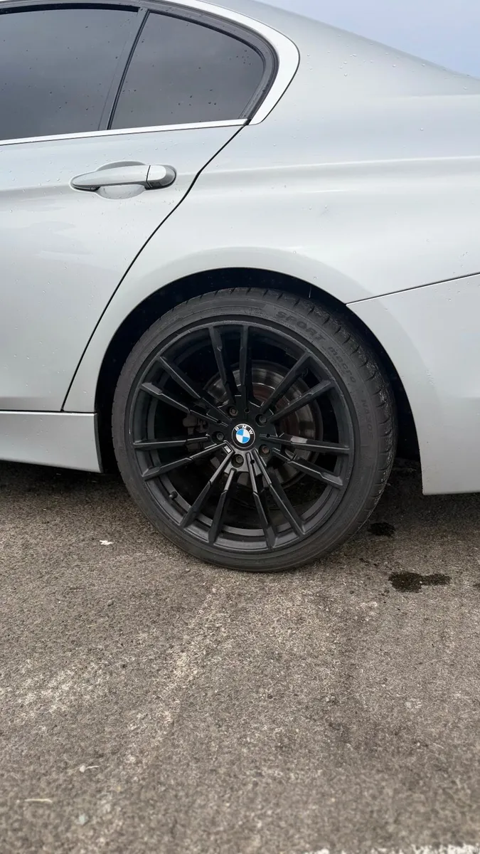 BMW 3-Series 2012 - Image 4