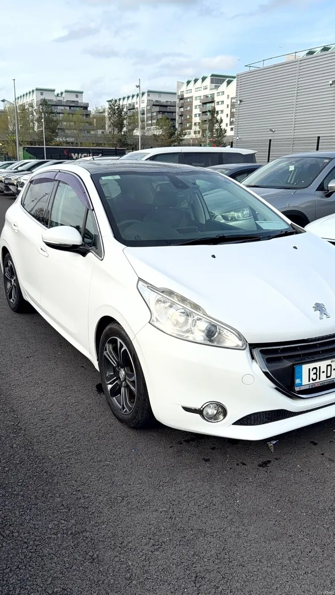 Peugeot 208 2013 - Image 1