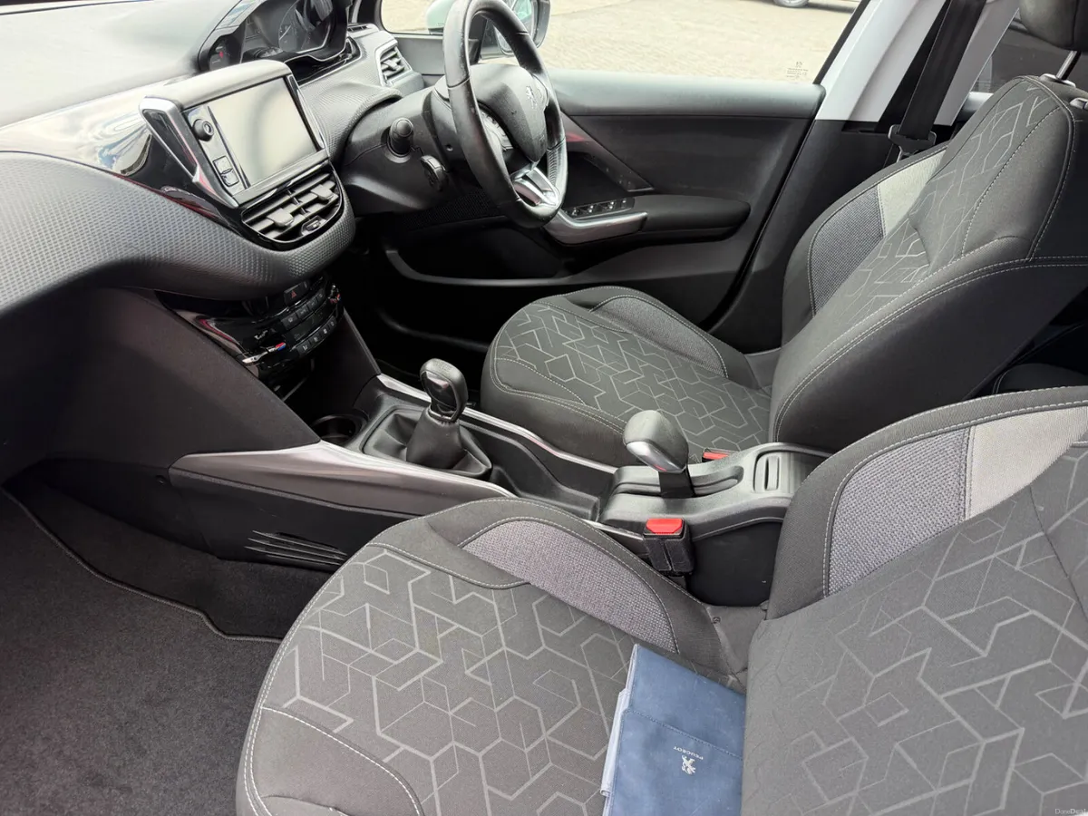 2018 Peugeot 2008 Active 1.2 - Image 6