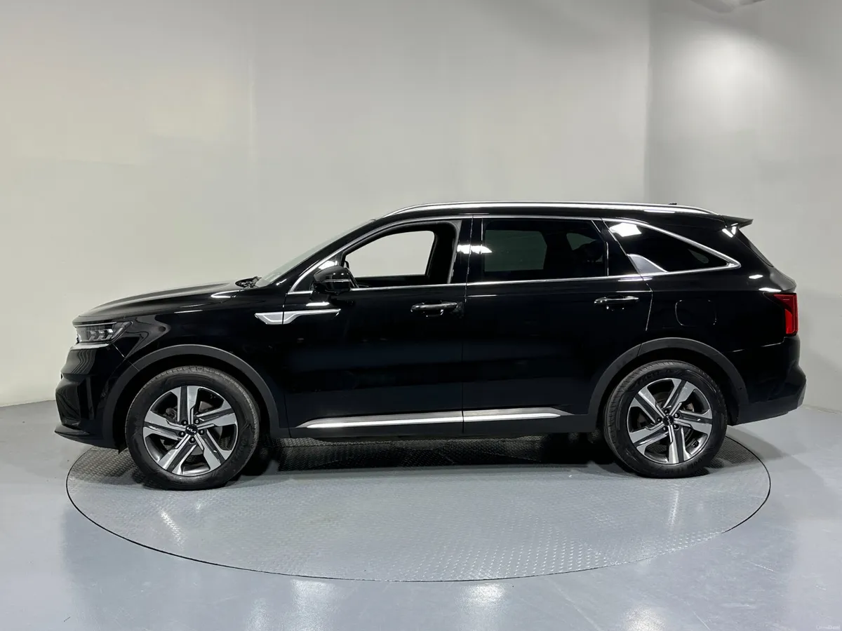 Kia Sorento "4" Self Charging Hybrid 221 - Image 4