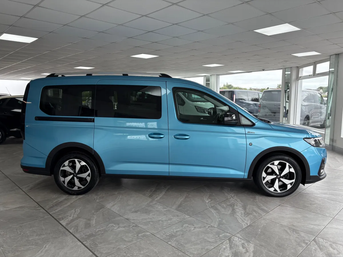 2023 Ford Tourneo Connect Active Auto 2.0L Diesel - Image 5