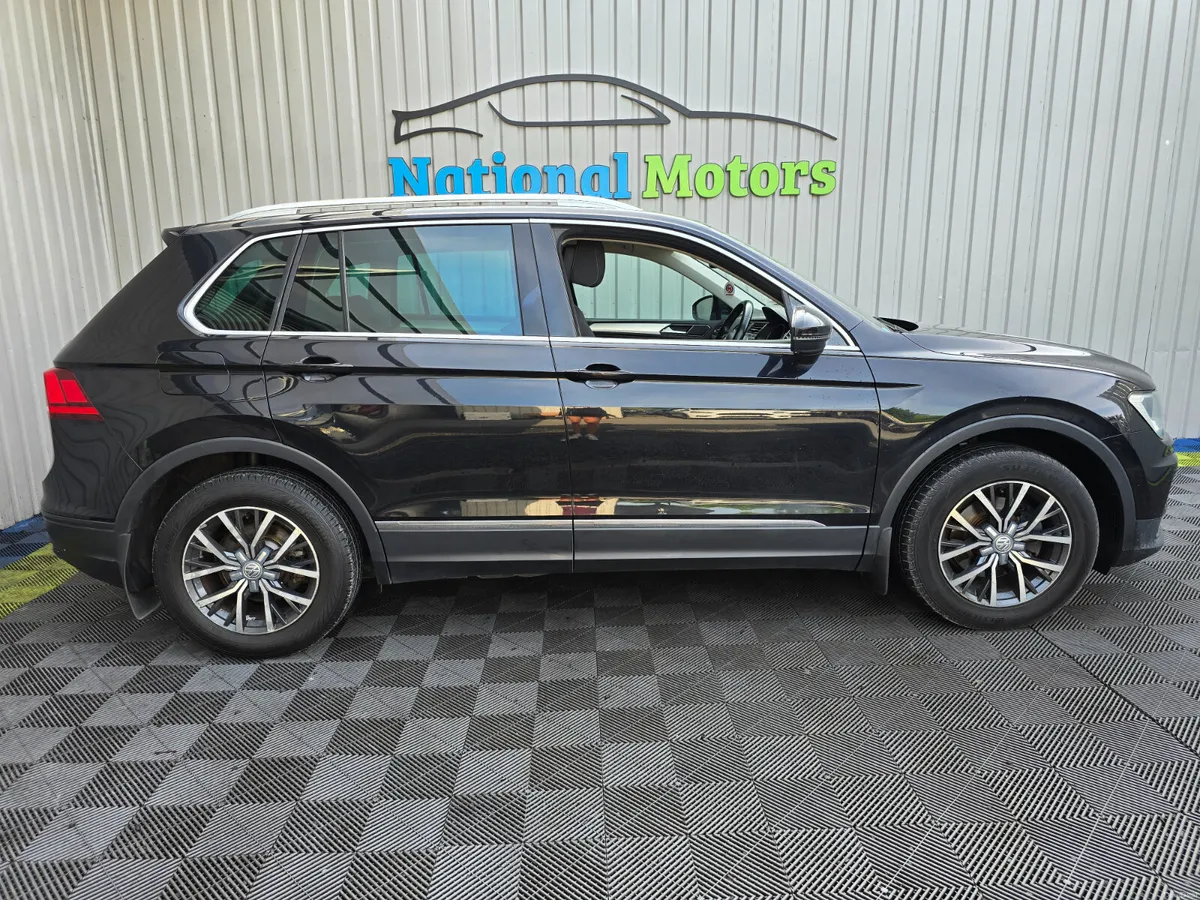 2016 Volkswagen Tiguan 2.0 TDI BMT Comfortline - Image 2