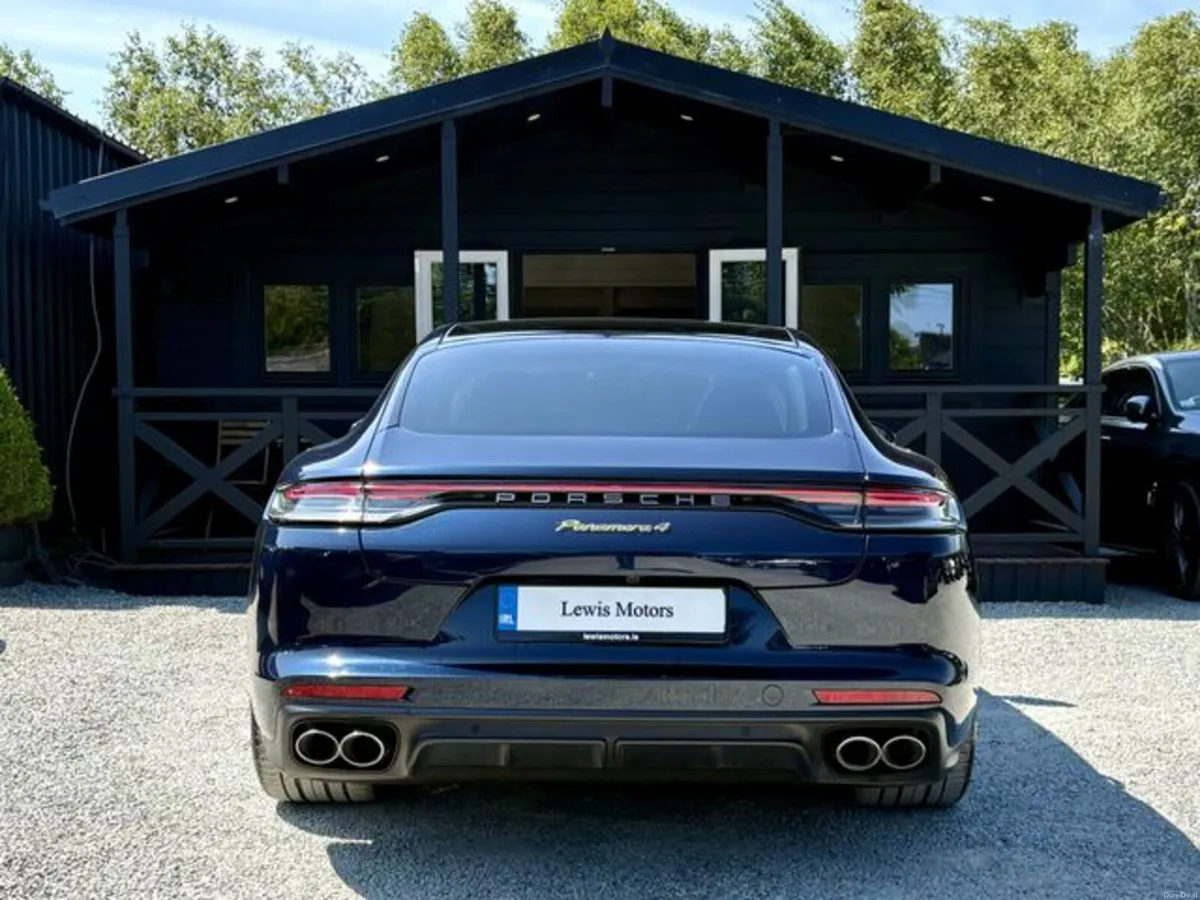 Porsche Panamera 4 E-HYBRID PLATINUM EDITION HUGE - Image 5