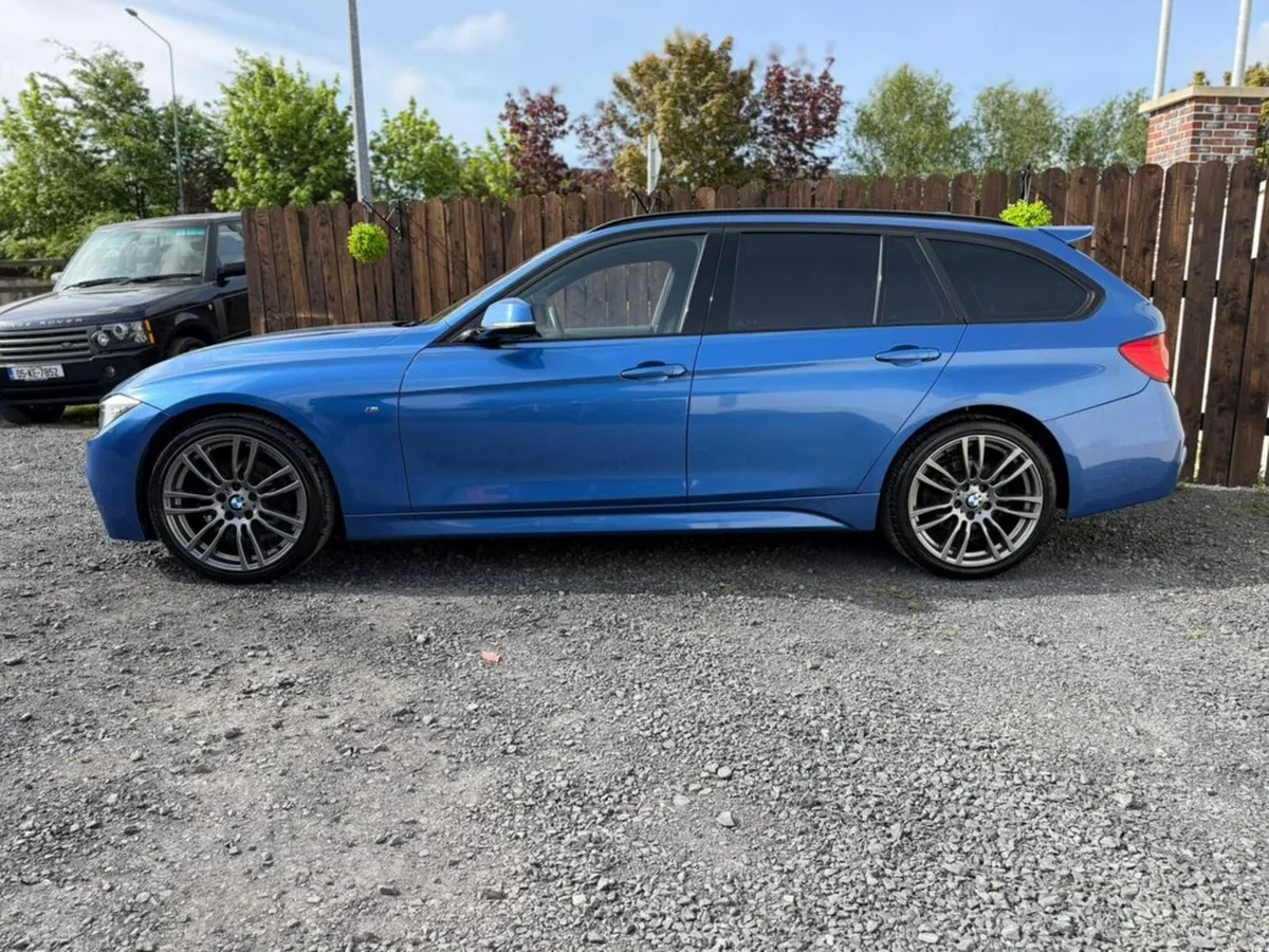 BMW 3-Series 320D MSPORT TOURING - ESTORIL BLUE - - Image 4