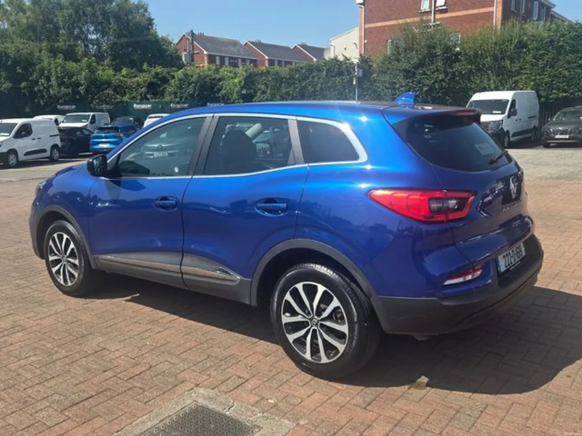 Renault Kadjar Equilibre TCE 140 MY22 5DR - Image 4