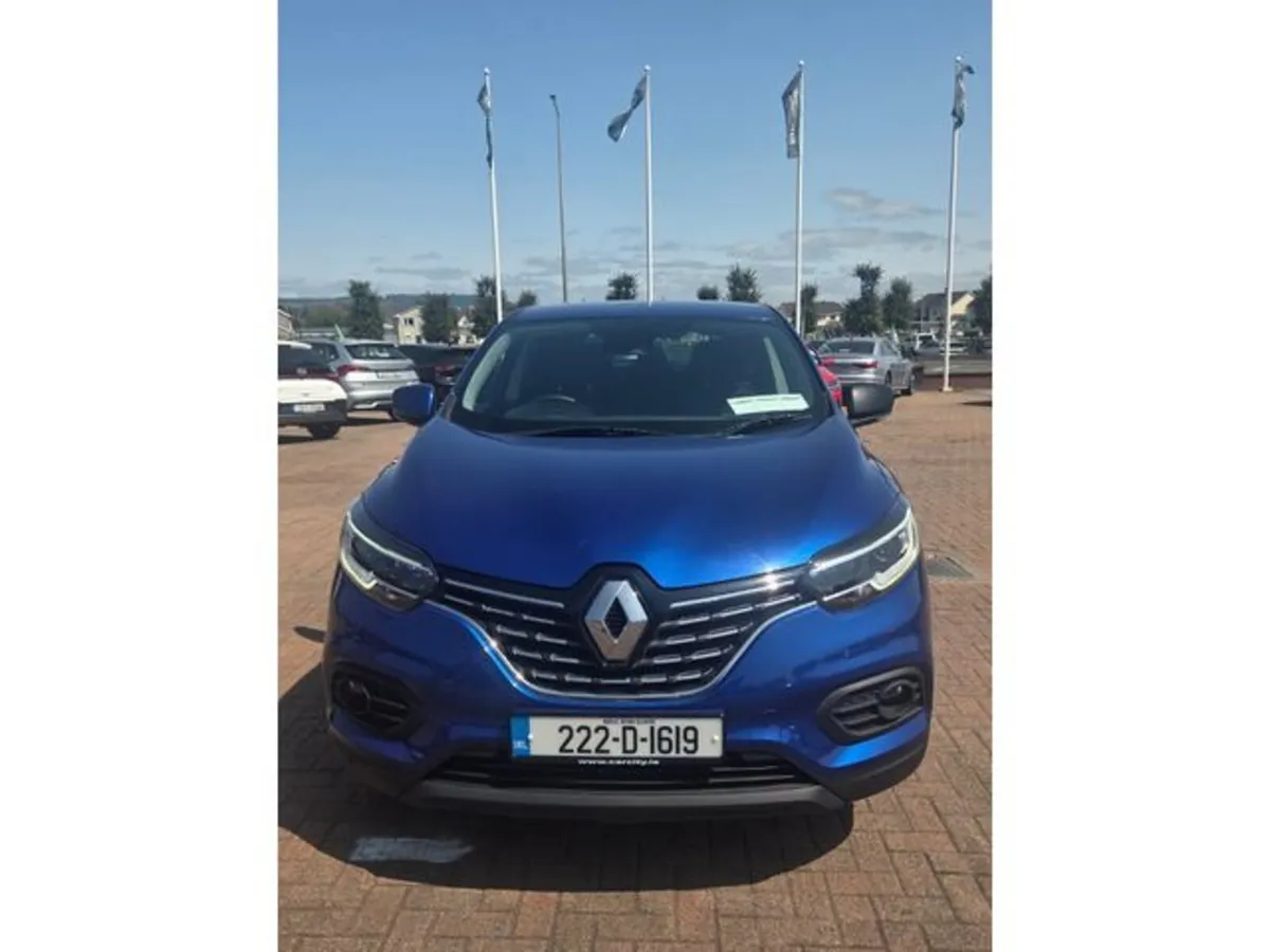 Renault Kadjar Equilibre TCE 140 MY22 5DR - Image 2