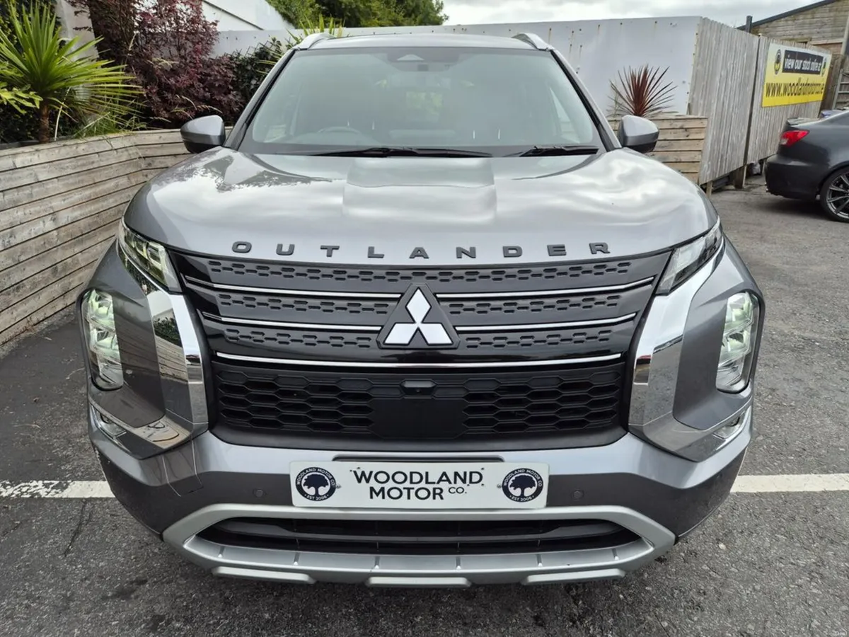 Mitsubishi Outlander 2.4 PHEV / EXCEED TOP SPEC / - Image 4