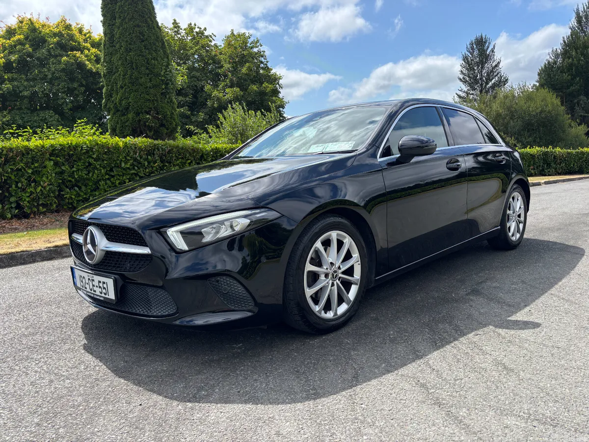 MERCEDES BENZ A180 AUTO STYLE 2019 - Image 3
