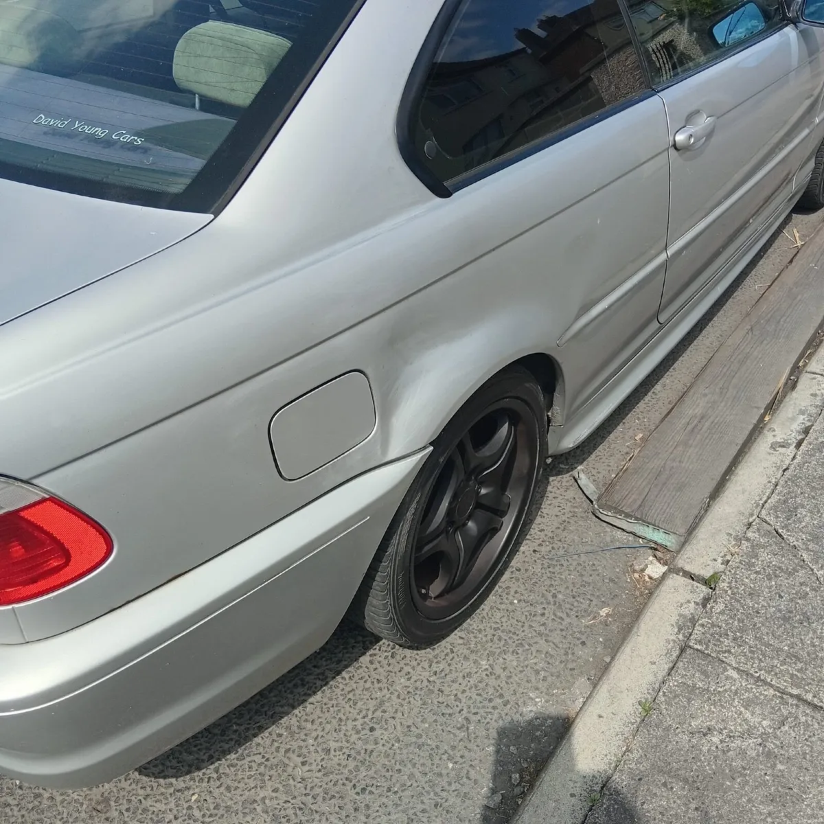 BMW 3-Series 2002 - Image 3