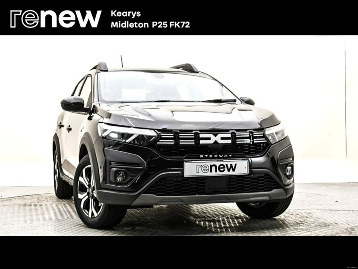 Dacia Sandero Stepway TCe 90 Journey - Image 1