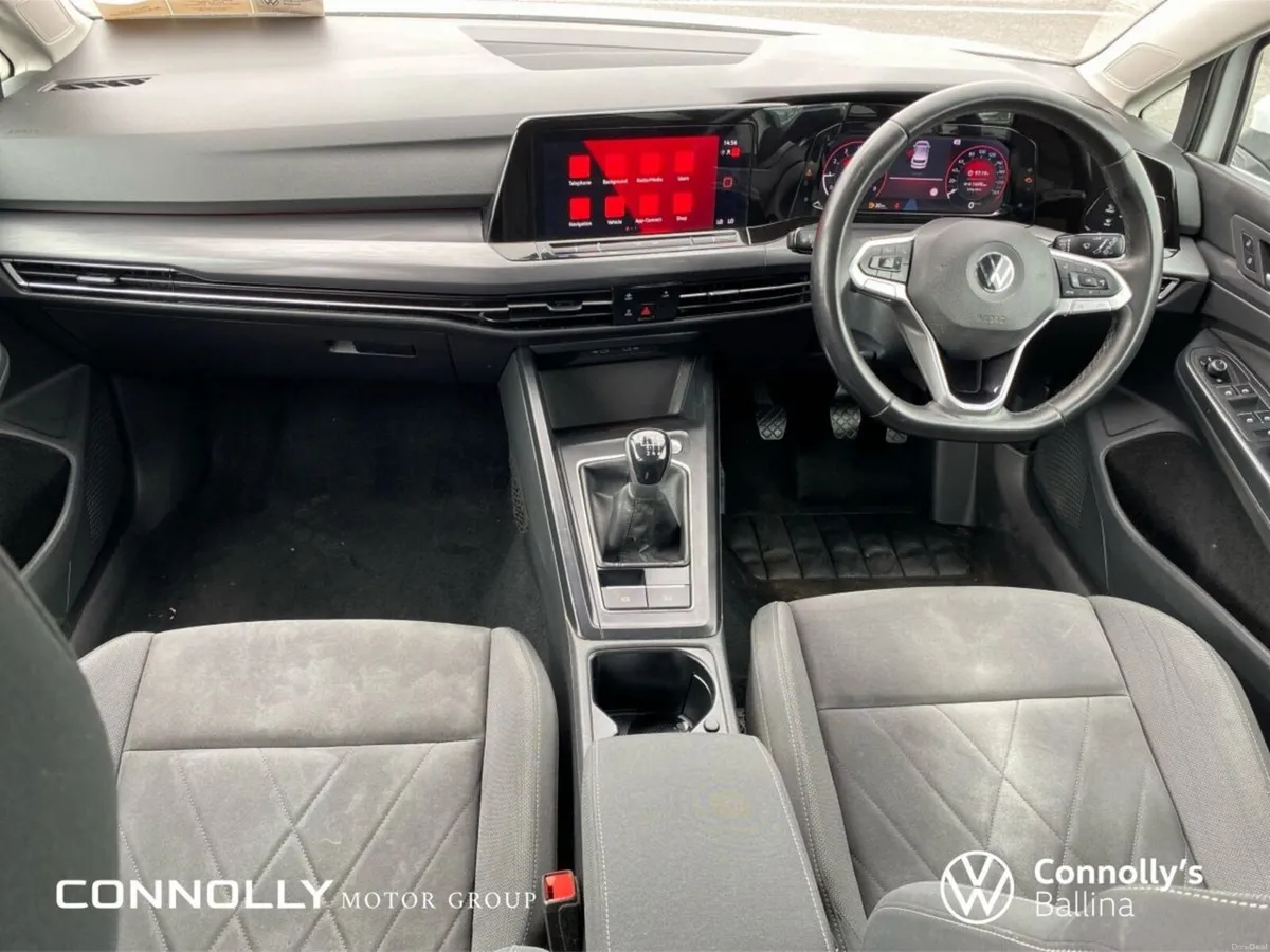 Volkswagen Golf 1.5 TSI 130HP Style - Image 4