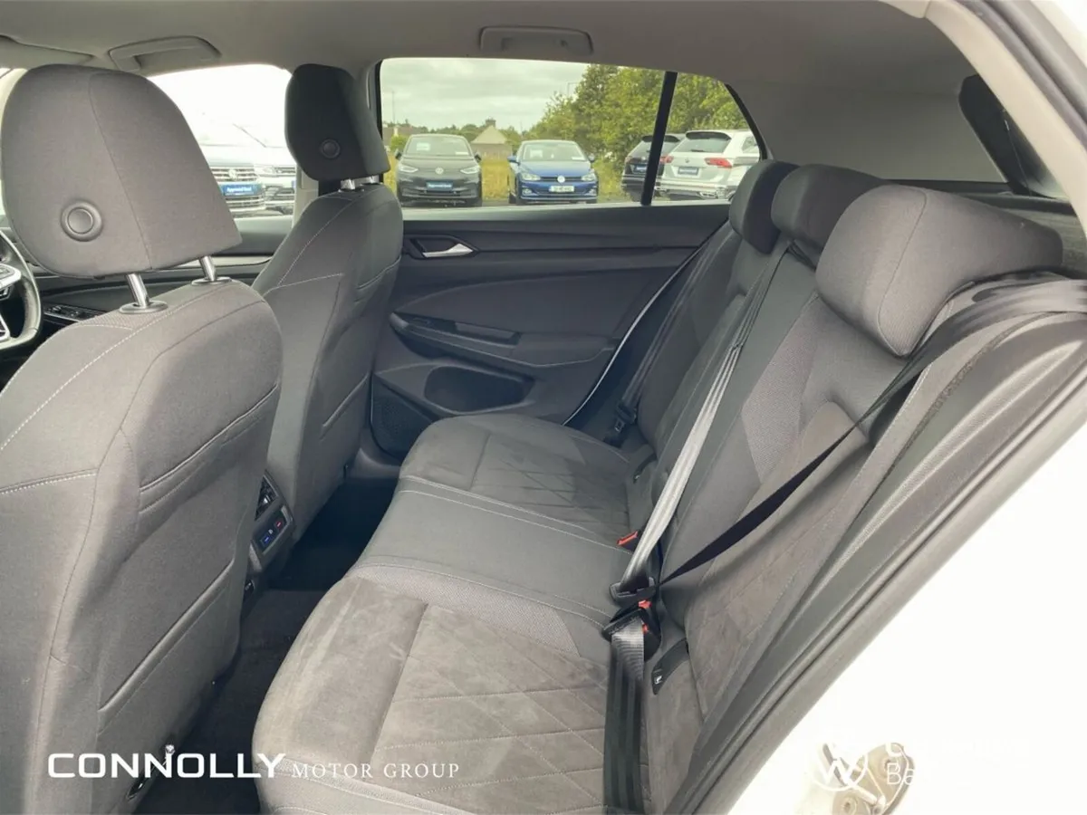 Volkswagen Golf 1.5 TSI 130HP Style - Image 6