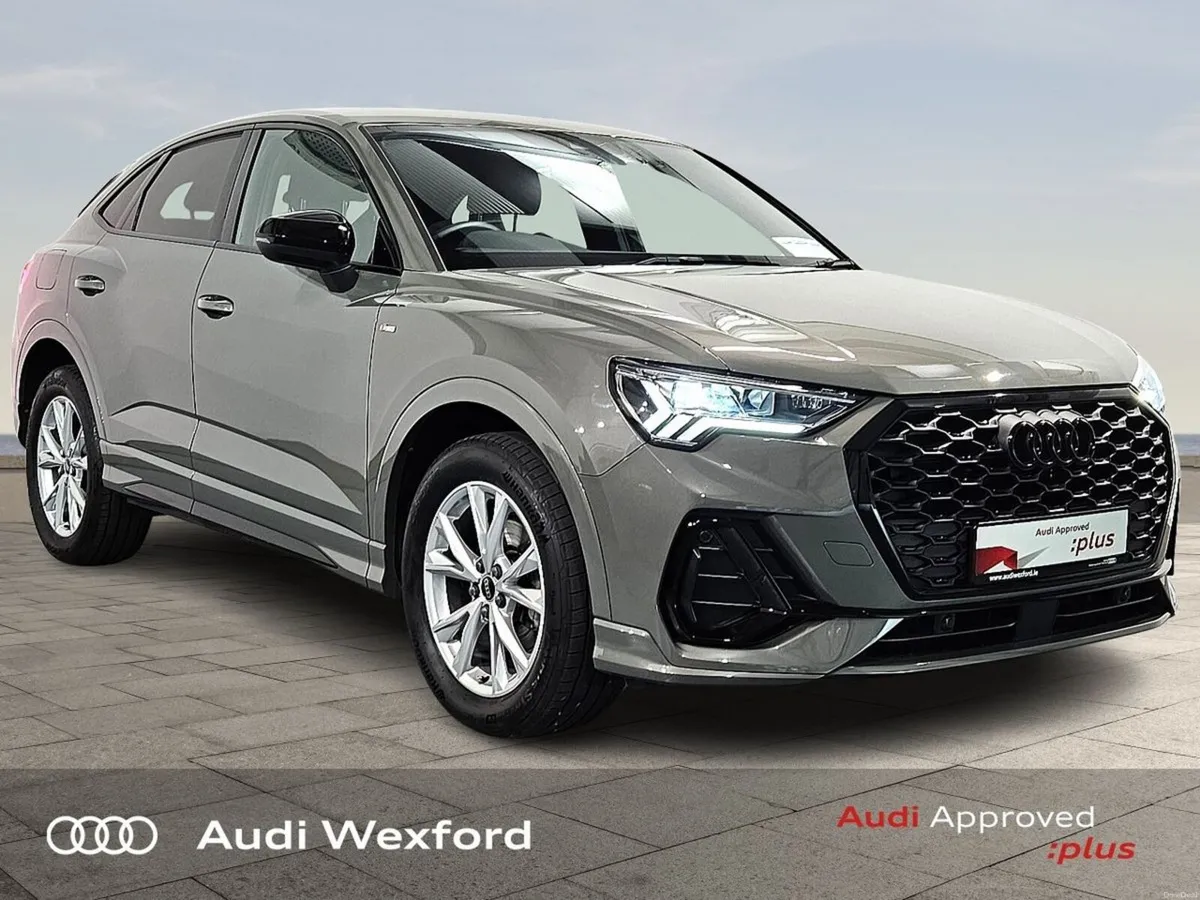Audi Q3 Q3 SB 35 TDI 150 S-T S line AUTO - Image 1
