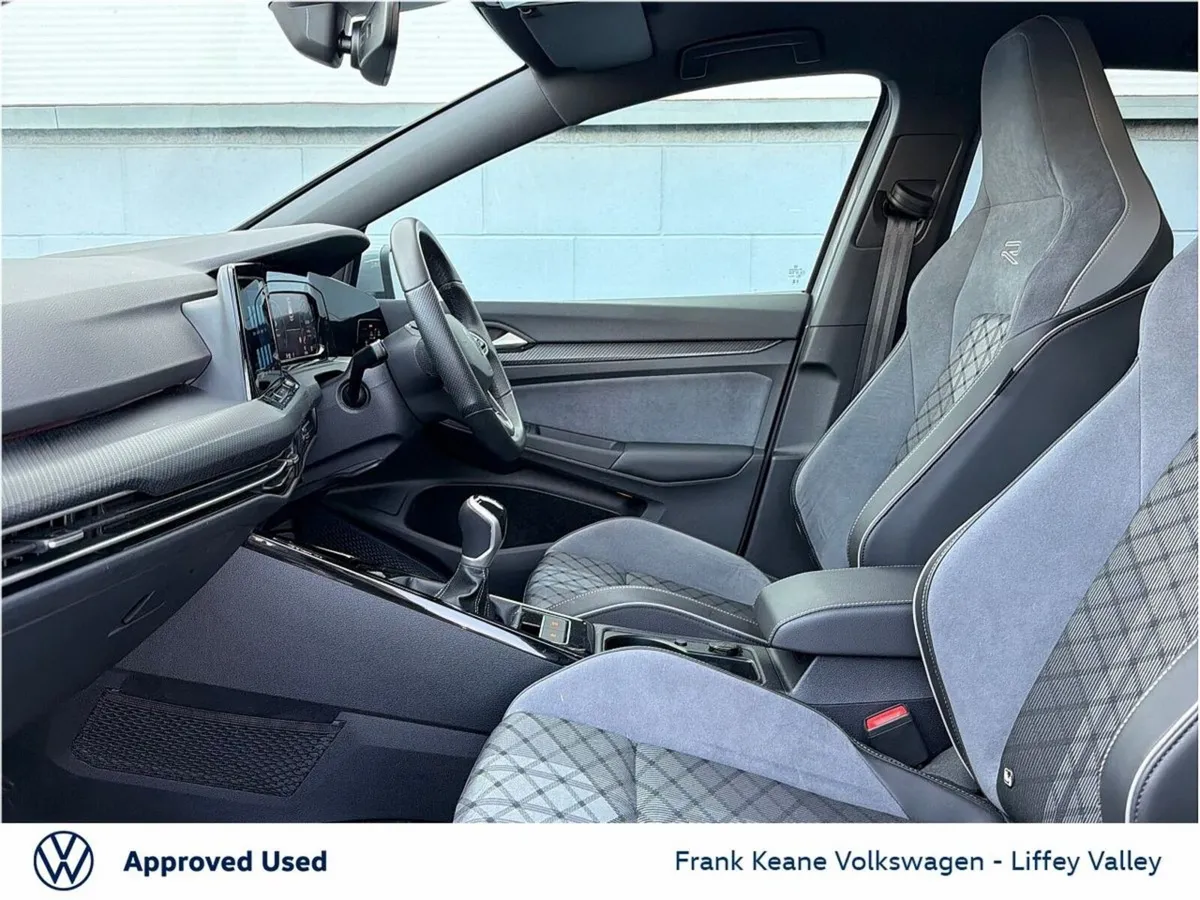 Volkswagen Golf R-LINE 1.5 TSI 130HP *MOONSTONE GR - Image 4