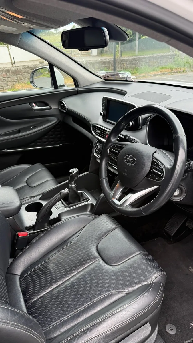 SANTA FE 4WD EXECUTIVE - Image 6