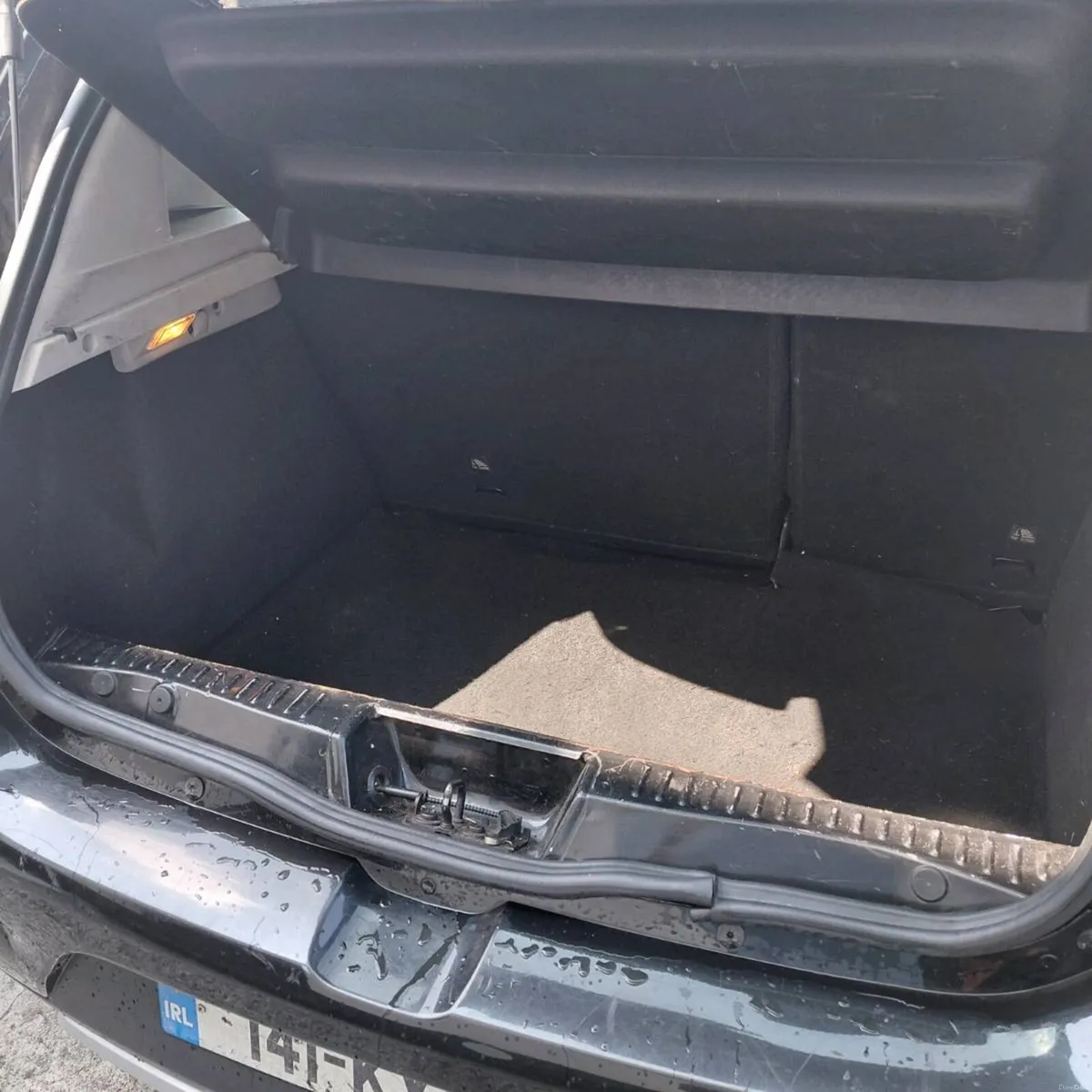 Car - Image 5