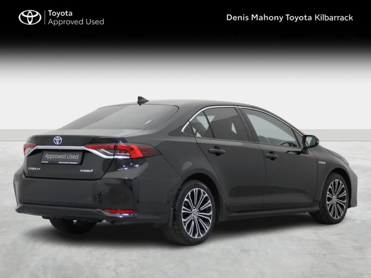Toyota Corolla HYB LUNA SPORT - Image 2