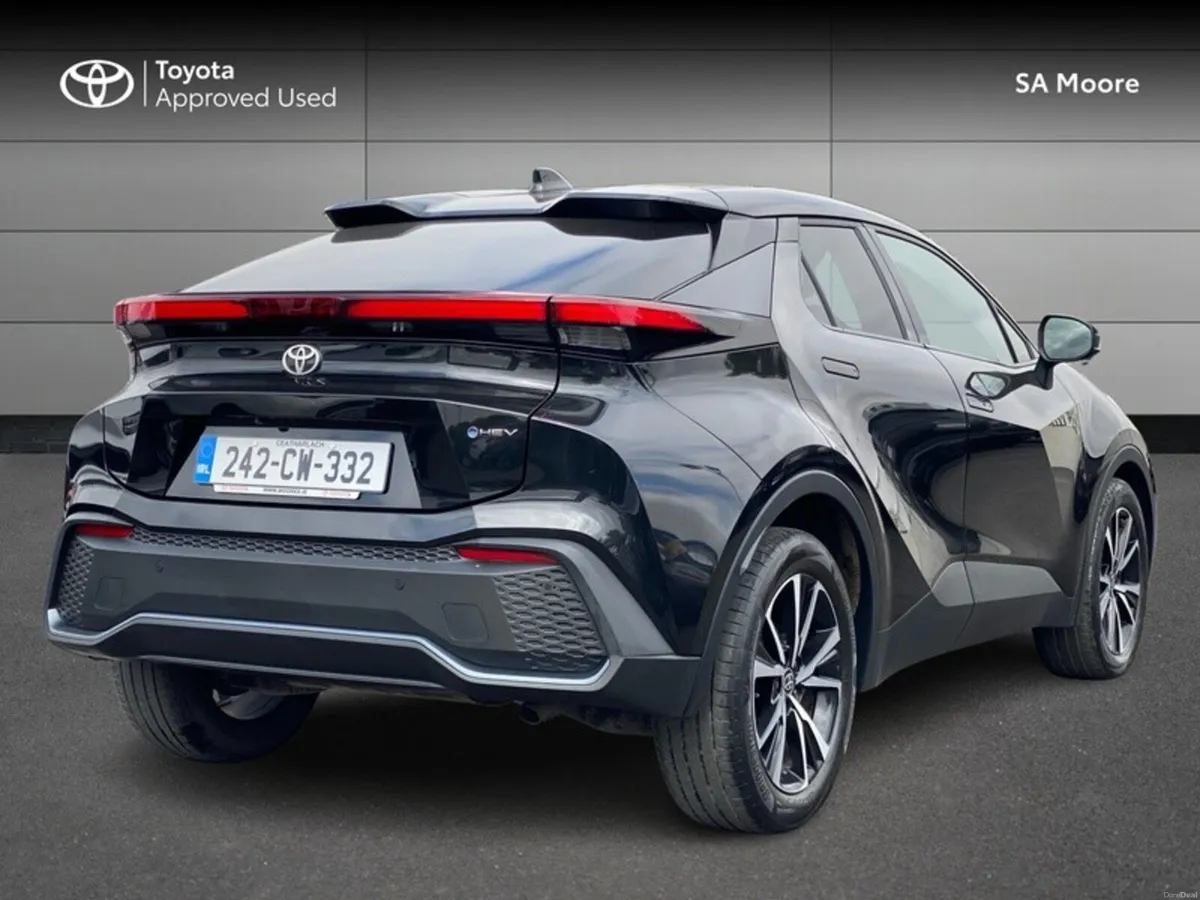 Toyota C-HR HYBRID SPORT - Image 2
