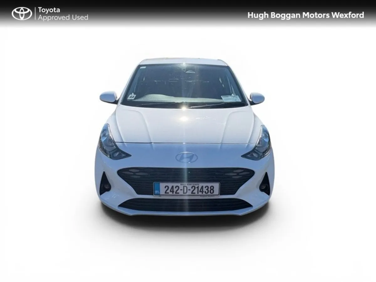 Hyundai i10 DELUXE PLUS AUTOMATIC ONLY 7500 KILOME - Image 6
