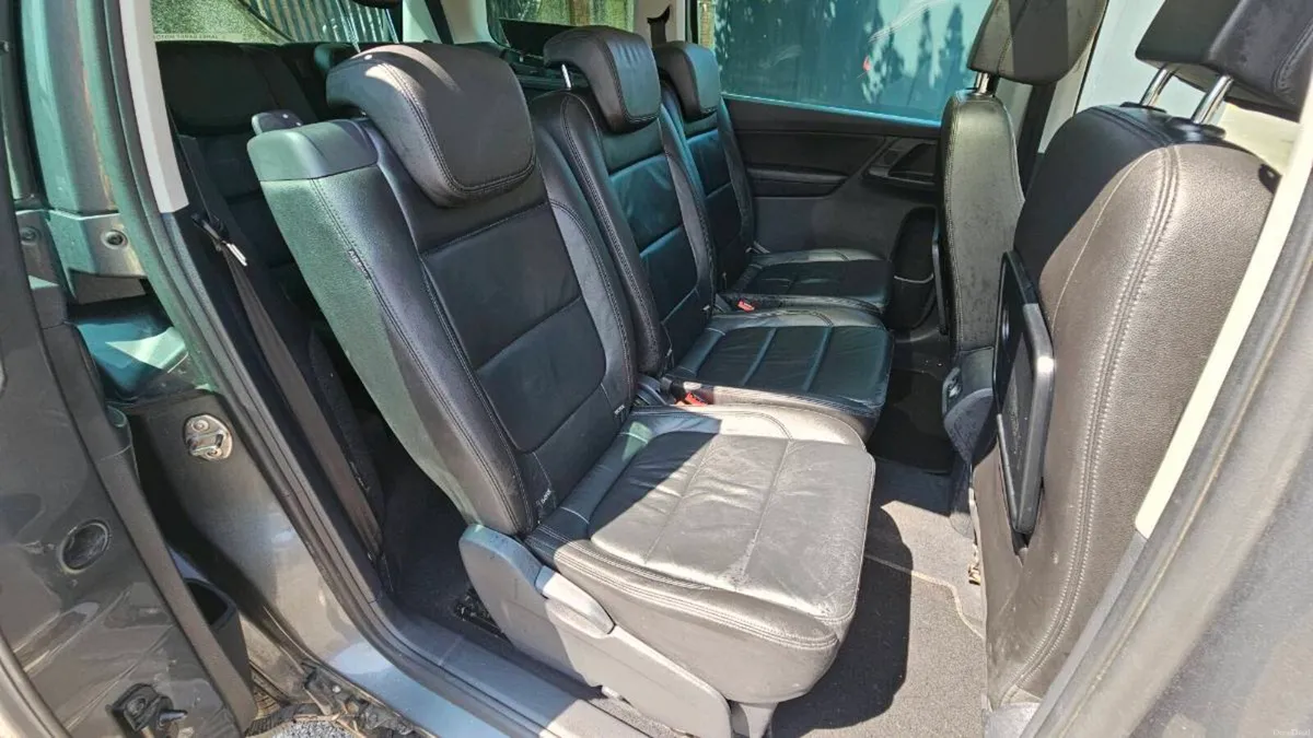 VW Sharan | Highline | Manual | High spec | 2.0L - Image 5
