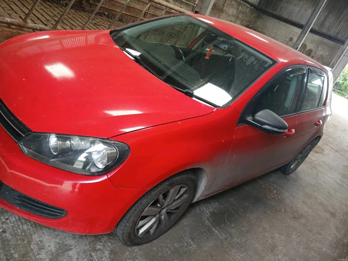 Volkswagon golf - Image 2
