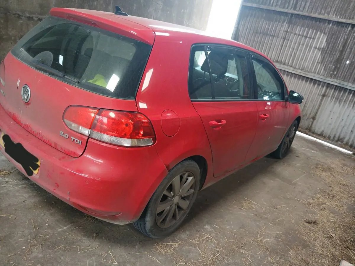 Volkswagon golf - Image 4