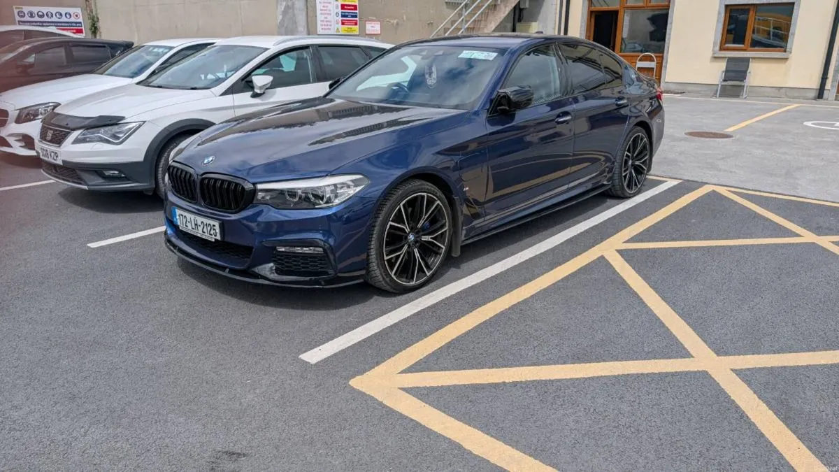BMW 530E M-SPORT - Image 1