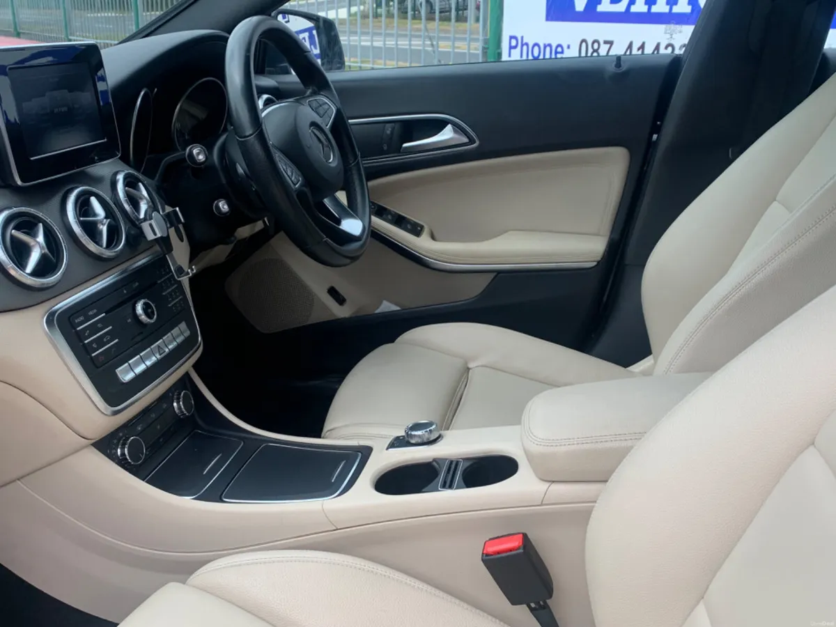 Mercedes-Benz CLA 2017 112 kms - Image 3