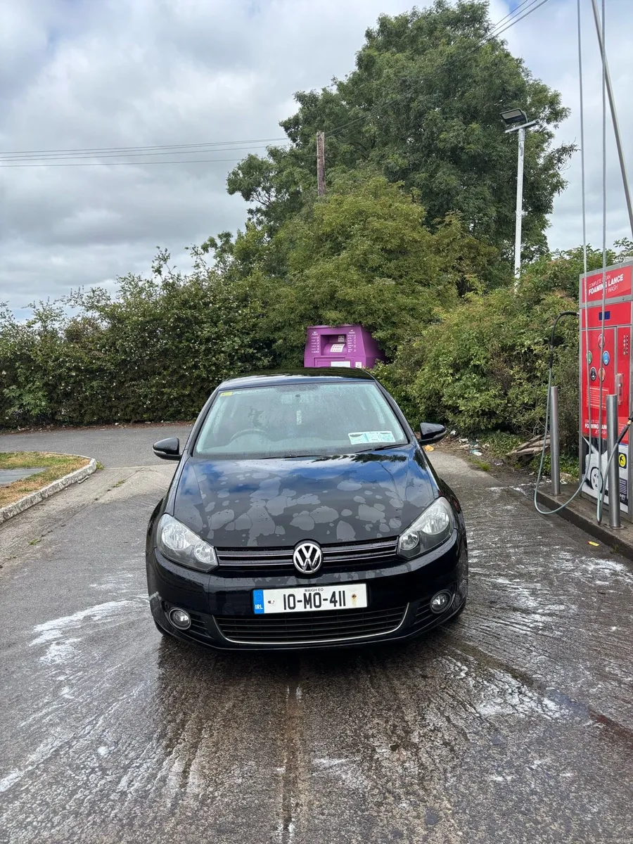 Volkswagen Golf 2010 - Image 1