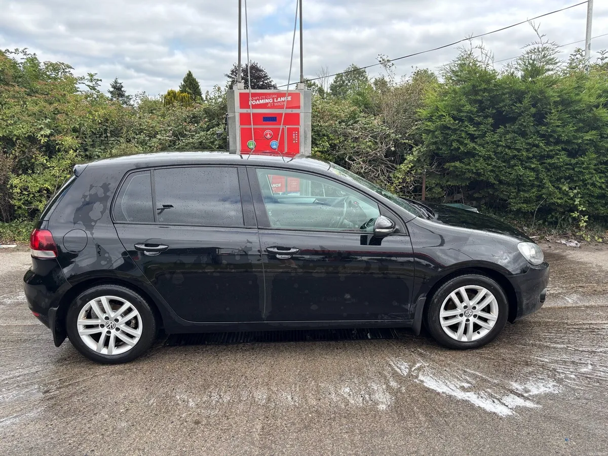 Volkswagen Golf 2010 - Image 3