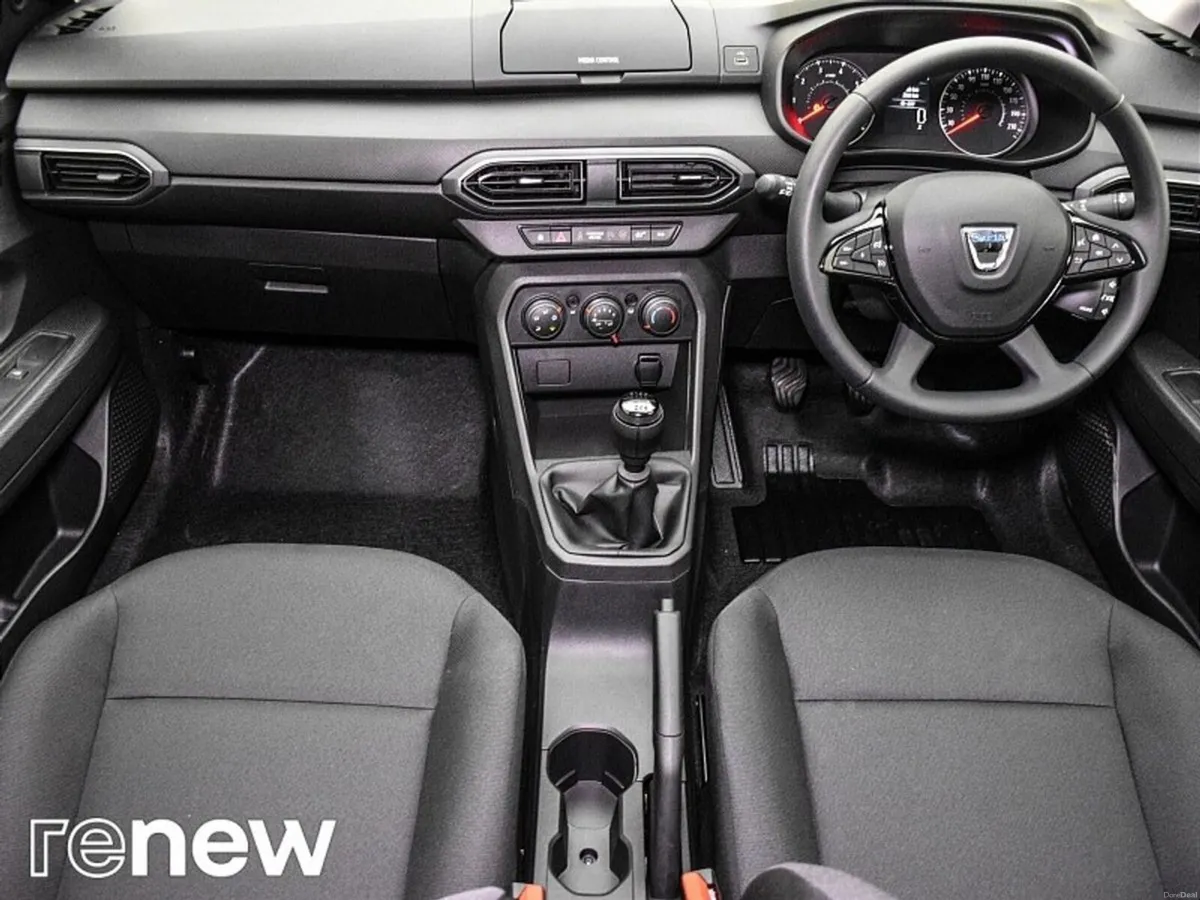 Dacia Jogger TCe 110 Essential - Image 2