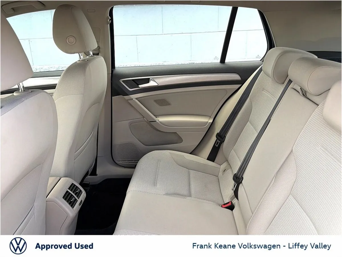 Volkswagen Golf COMFORTLINE 1.2 TSI 110HP *PARKING - Image 6