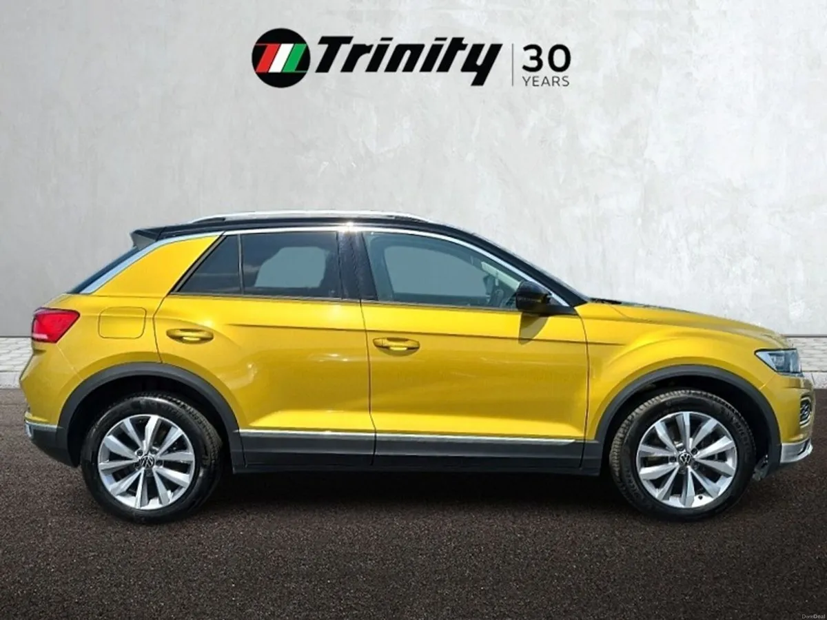 Volkswagen T-Roc ** STYLE DESIGN ** HUGE SPEC ** T - Image 5