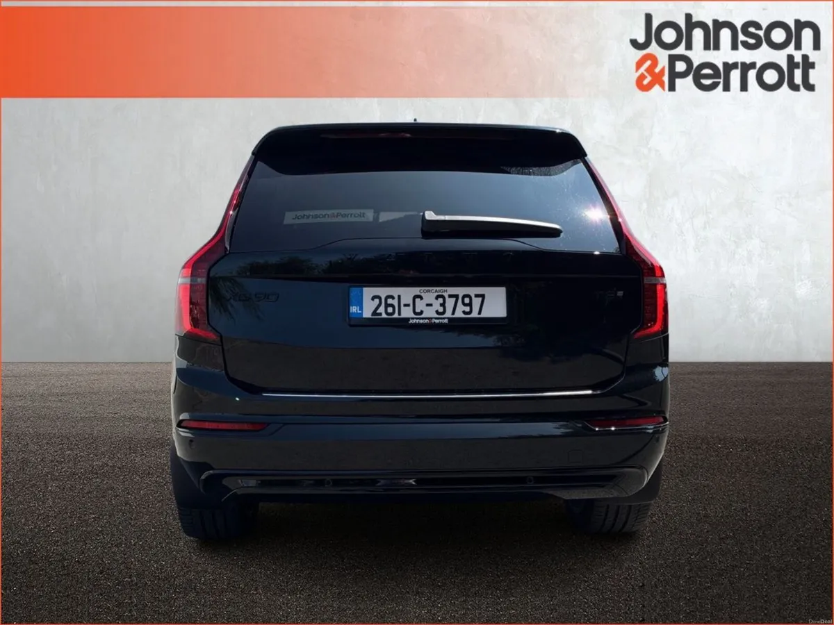 Volvo XC90 T8 PHEV AWD Plus Black Edition  (Four Y - Image 6