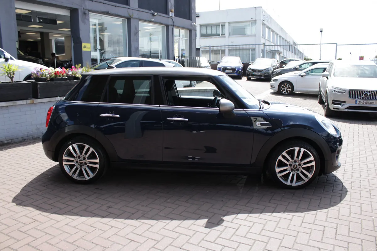 2017 MINI COOPER D 7 1.5D 5DR HATCHBACK AUTOMATIC - Image 3
