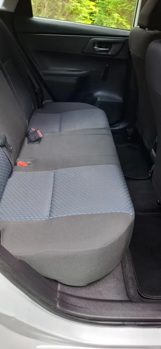 14 Toyota Auris , FSH, Spotless  ,LOW KMS - Image 2