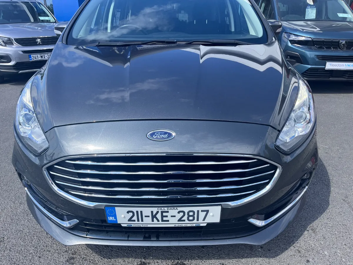 Ford S-Max Titanium, 7 Seats - Image 2